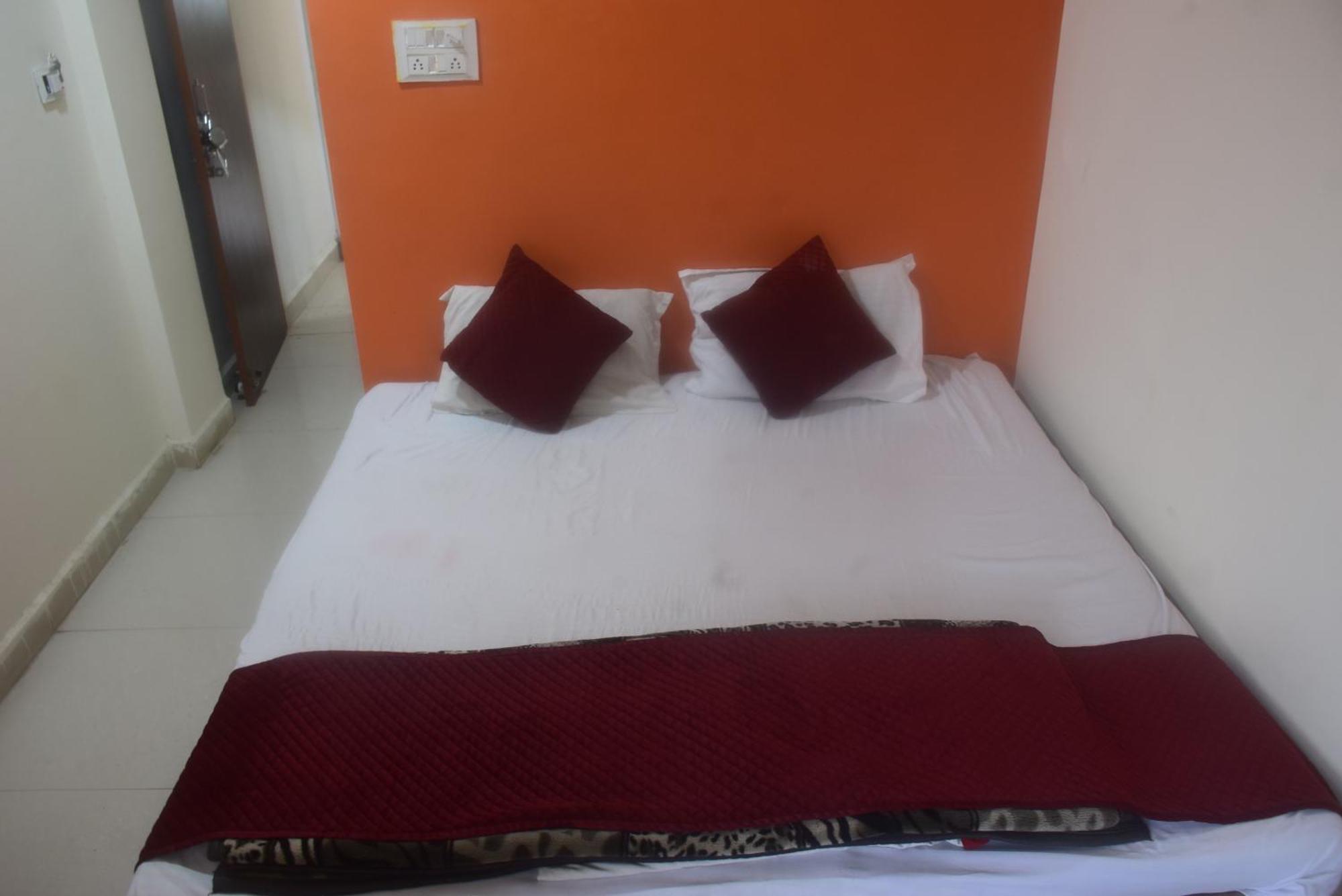 Hotel Thakur Ji Bhopal Zewnętrze zdjęcie