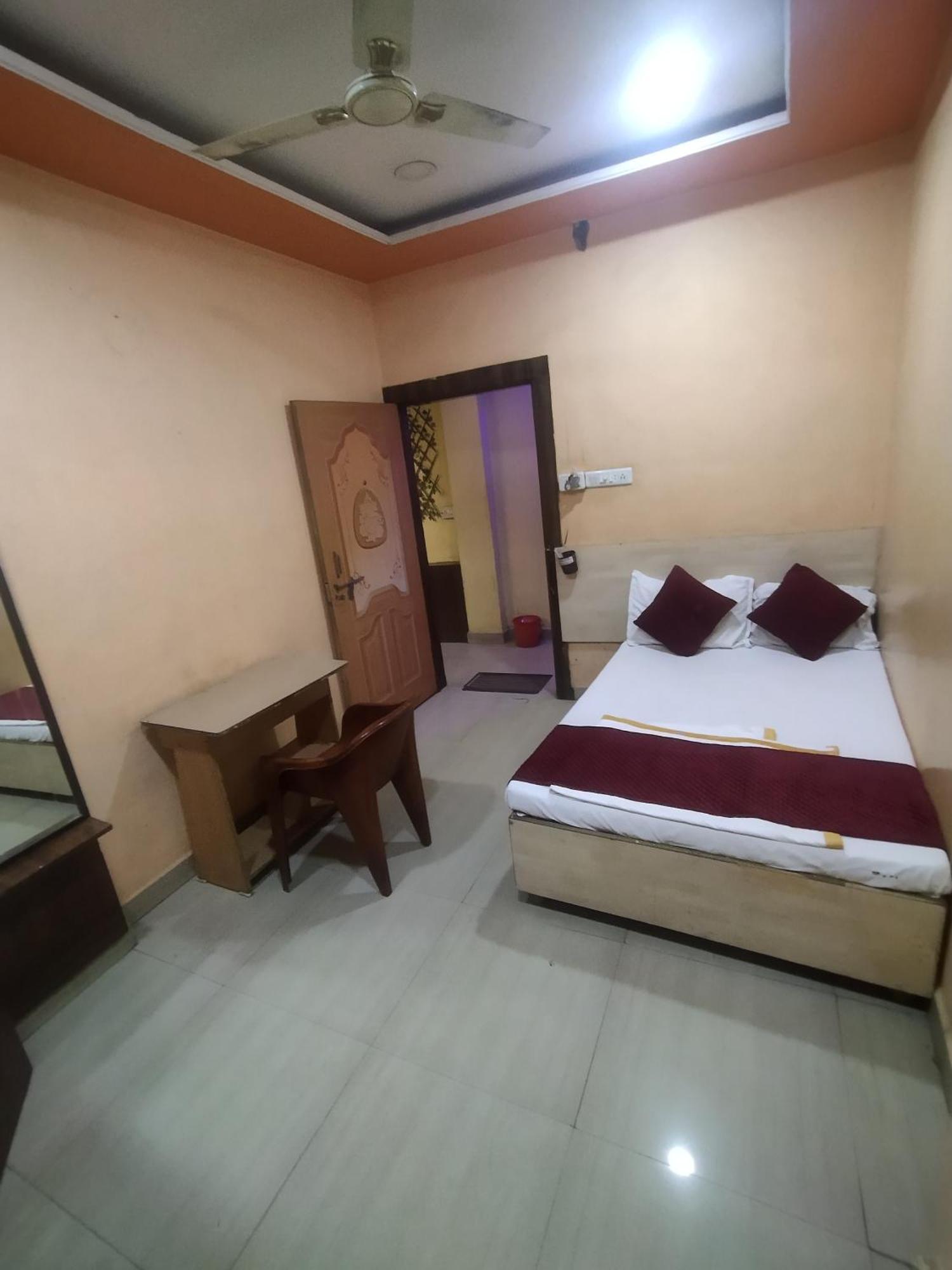 Hotel Thakur Ji Bhopal Zewnętrze zdjęcie