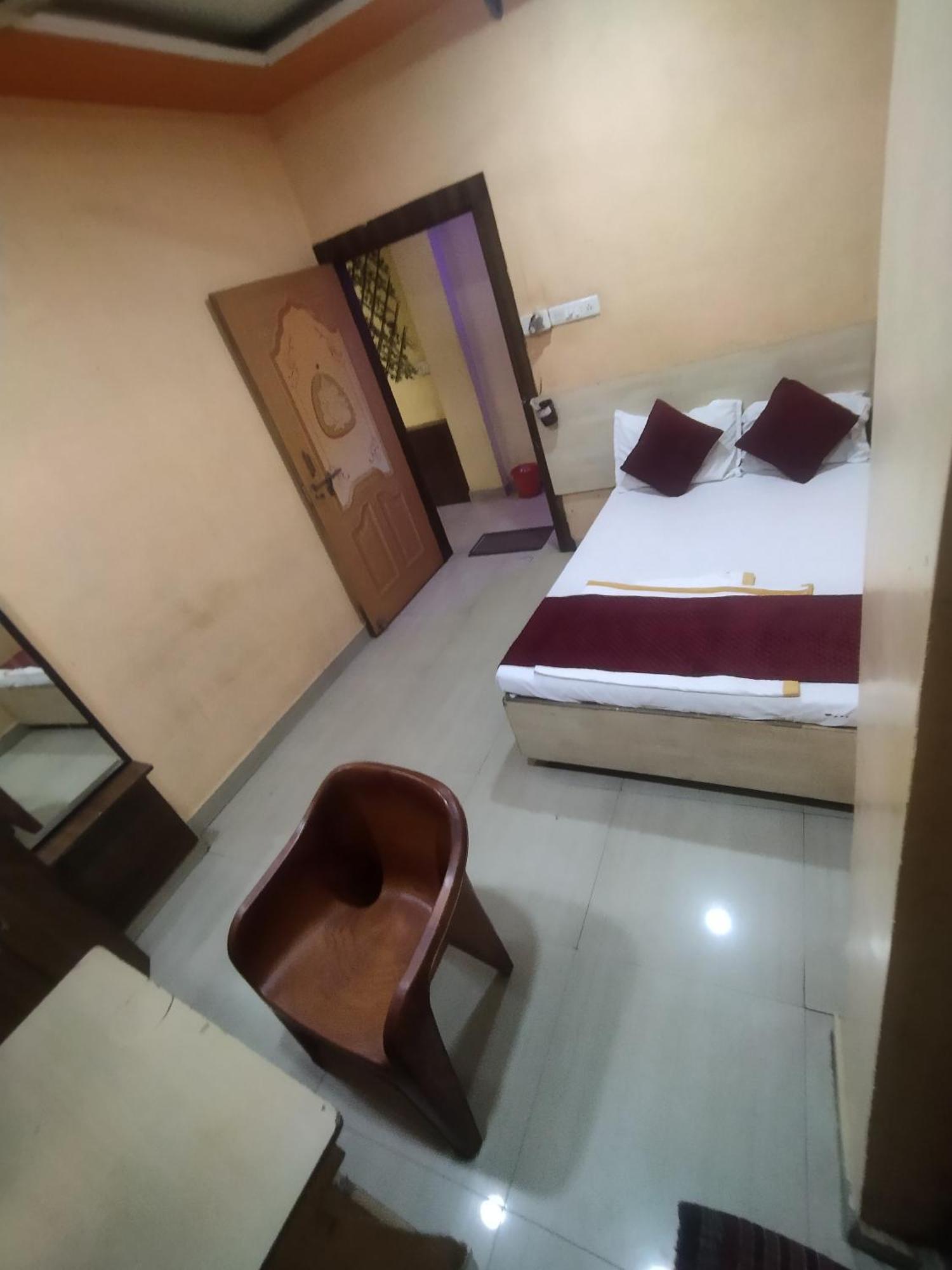 Hotel Thakur Ji Bhopal Zewnętrze zdjęcie