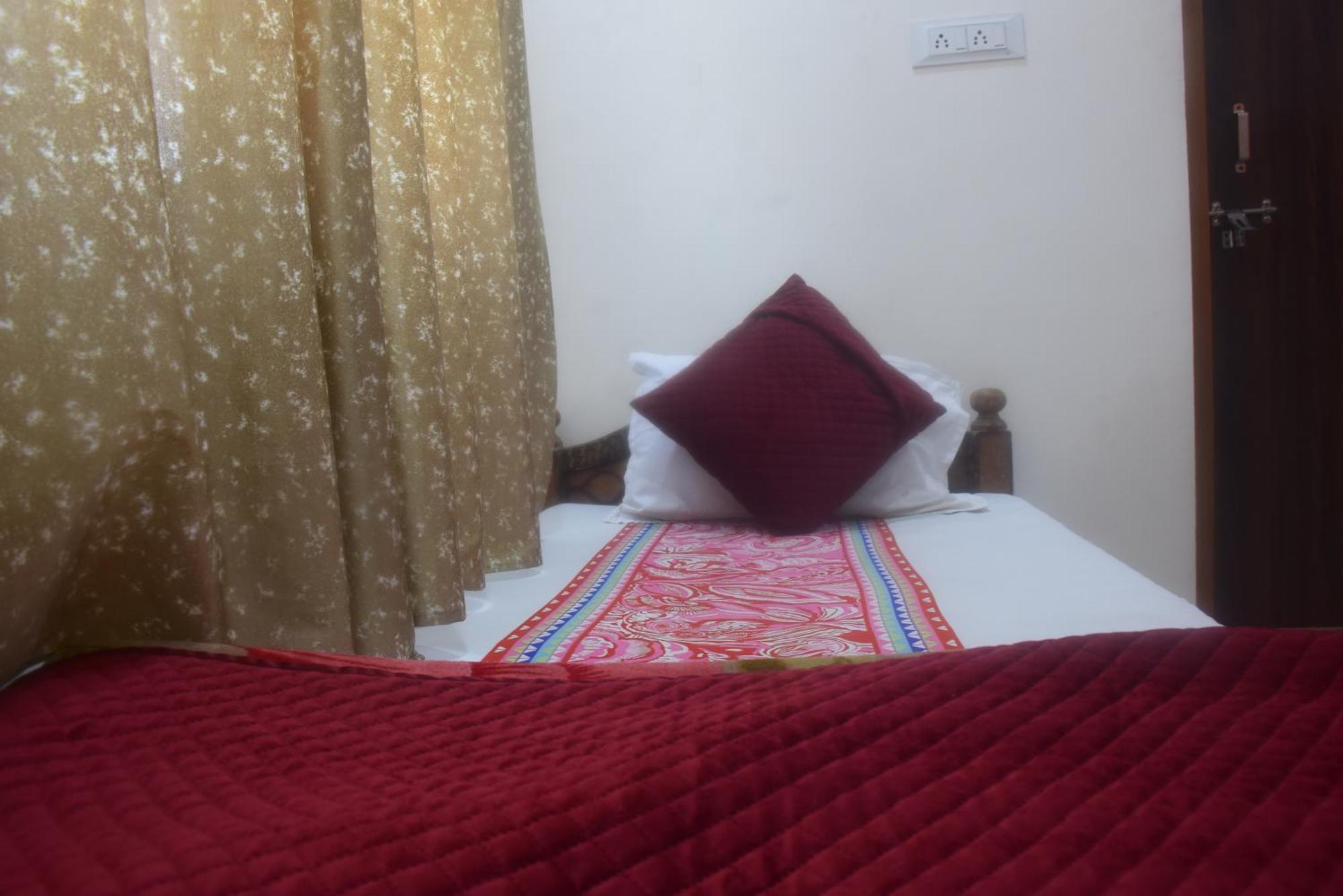 Hotel Thakur Ji Bhopal Zewnętrze zdjęcie